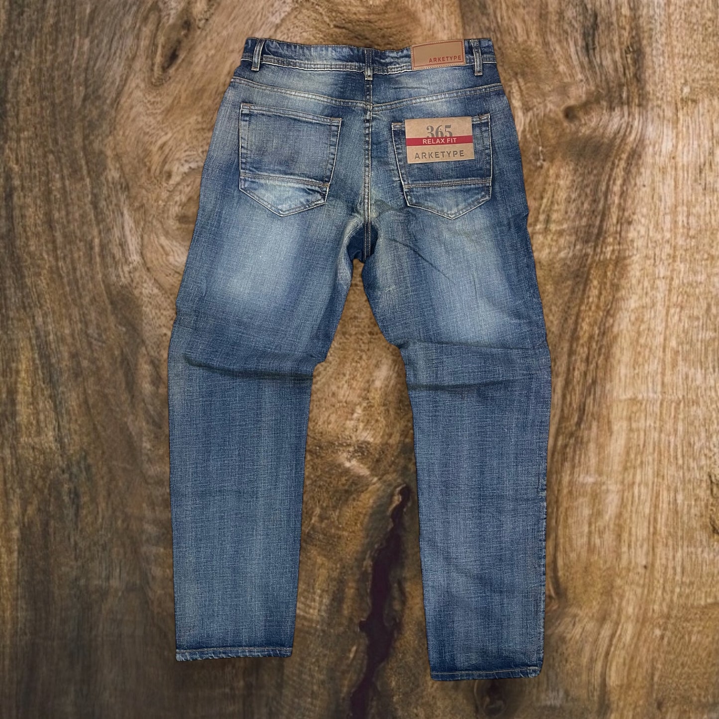 PC01 - Basic Whisker Relaxed-Fit Jeans