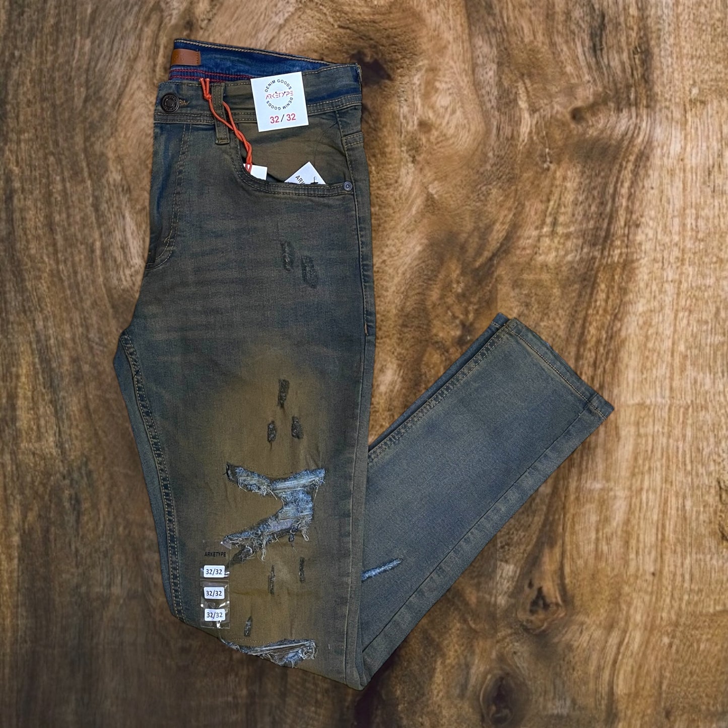 P502 - Laredo Ripped Slim-Fit Stretch Jeans