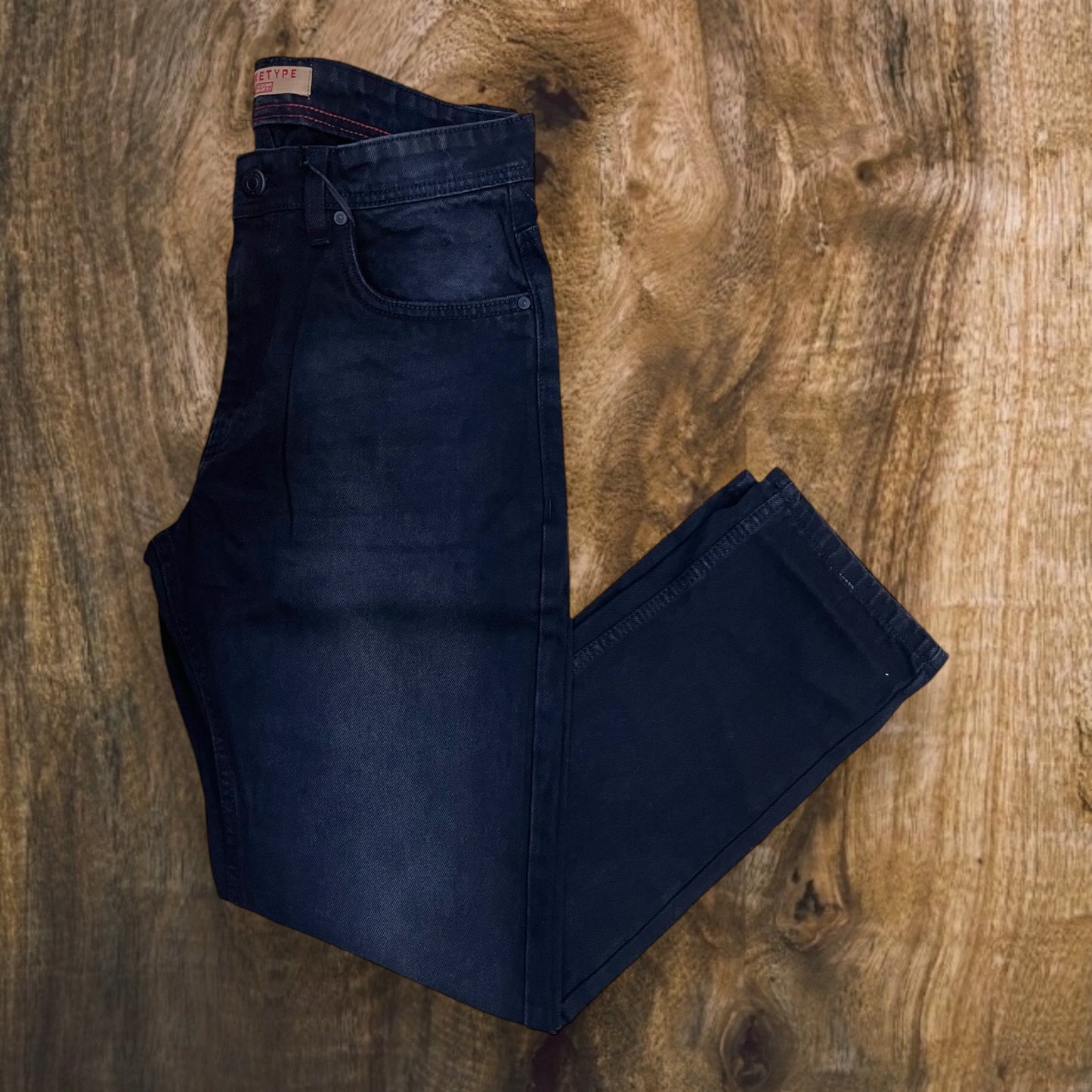 PC01 - Basic Whisker Relaxed-Fit Jeans