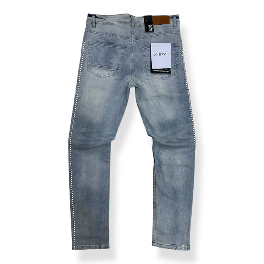 P554 - Double Sided Stud Slim Straight-Fit Stretch Jeans