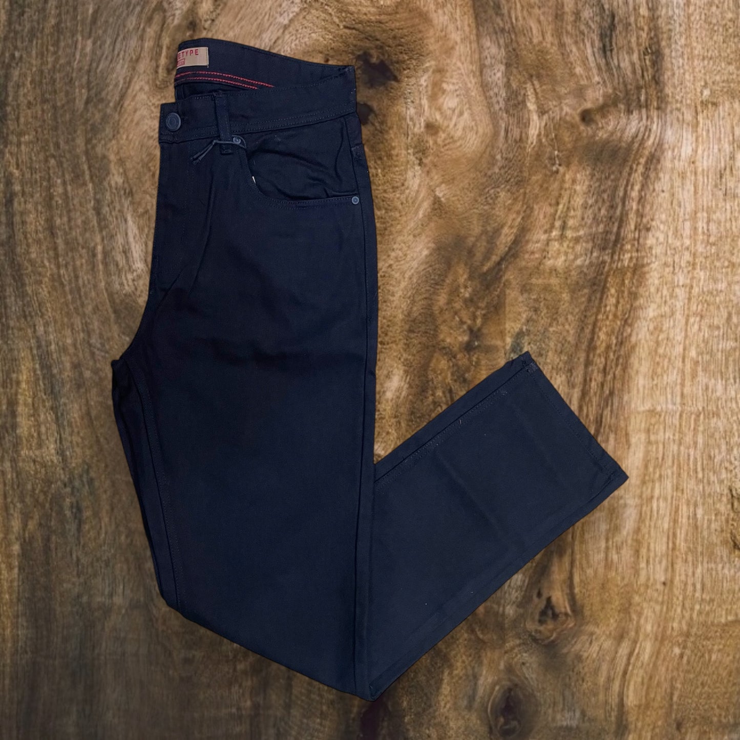 PC01 - Basic Whisker Relaxed-Fit Jeans