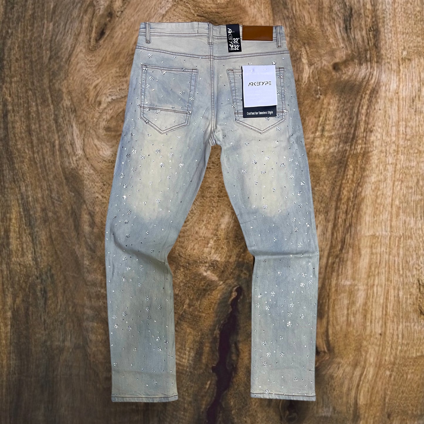 P546 - Floral Pattern W/ All Over Rhinestone Straight-Fit Stretch Jeans