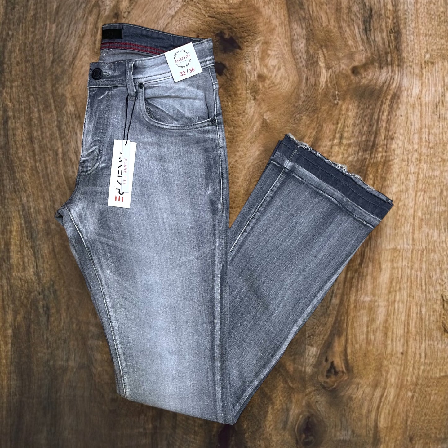P537 - Essntl Stretch Stacked Flare Jeans