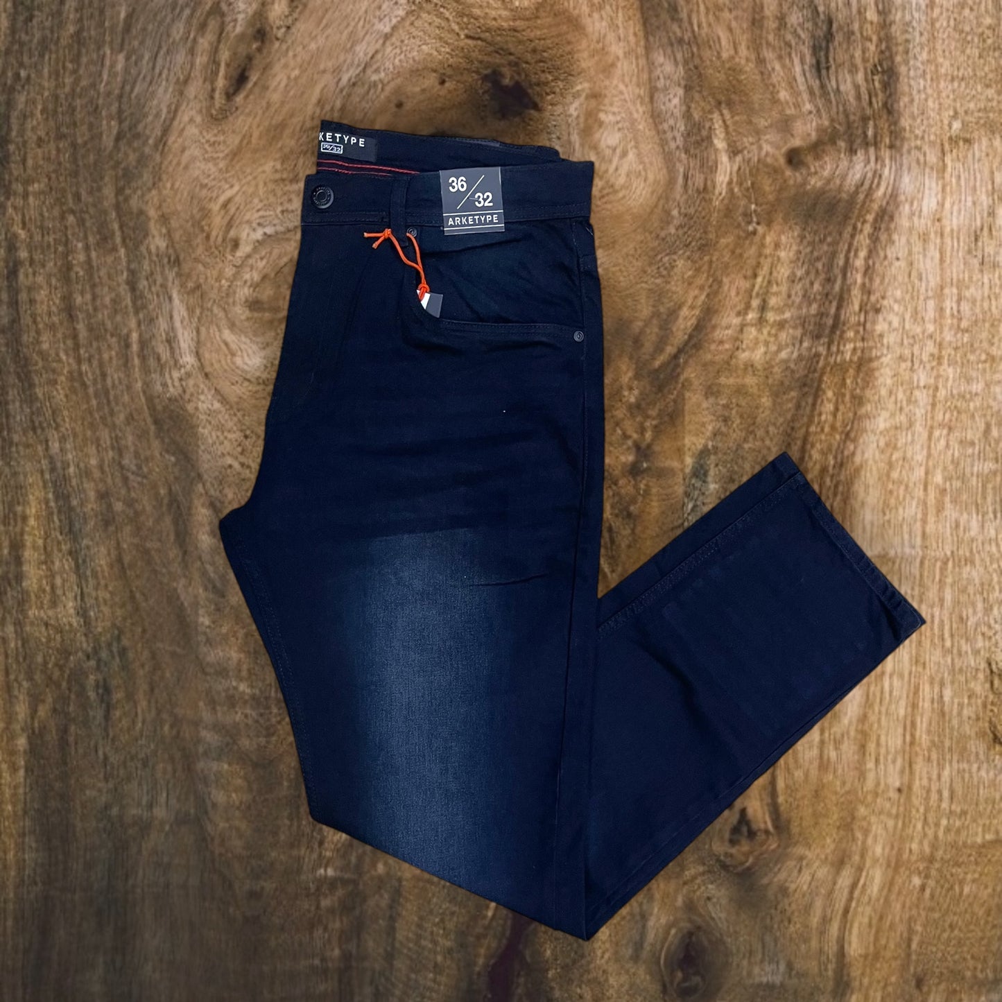 PC04 - Core Straight-Fit Jeans