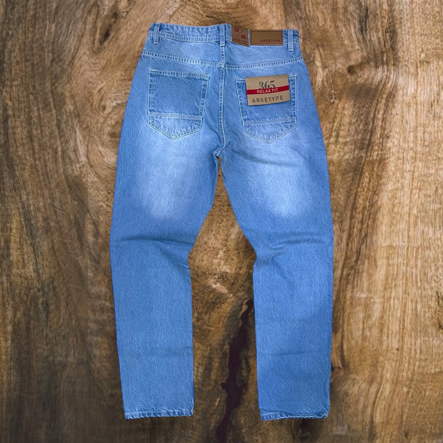 PC01 - Basic Whisker Relaxed-Fit Jeans