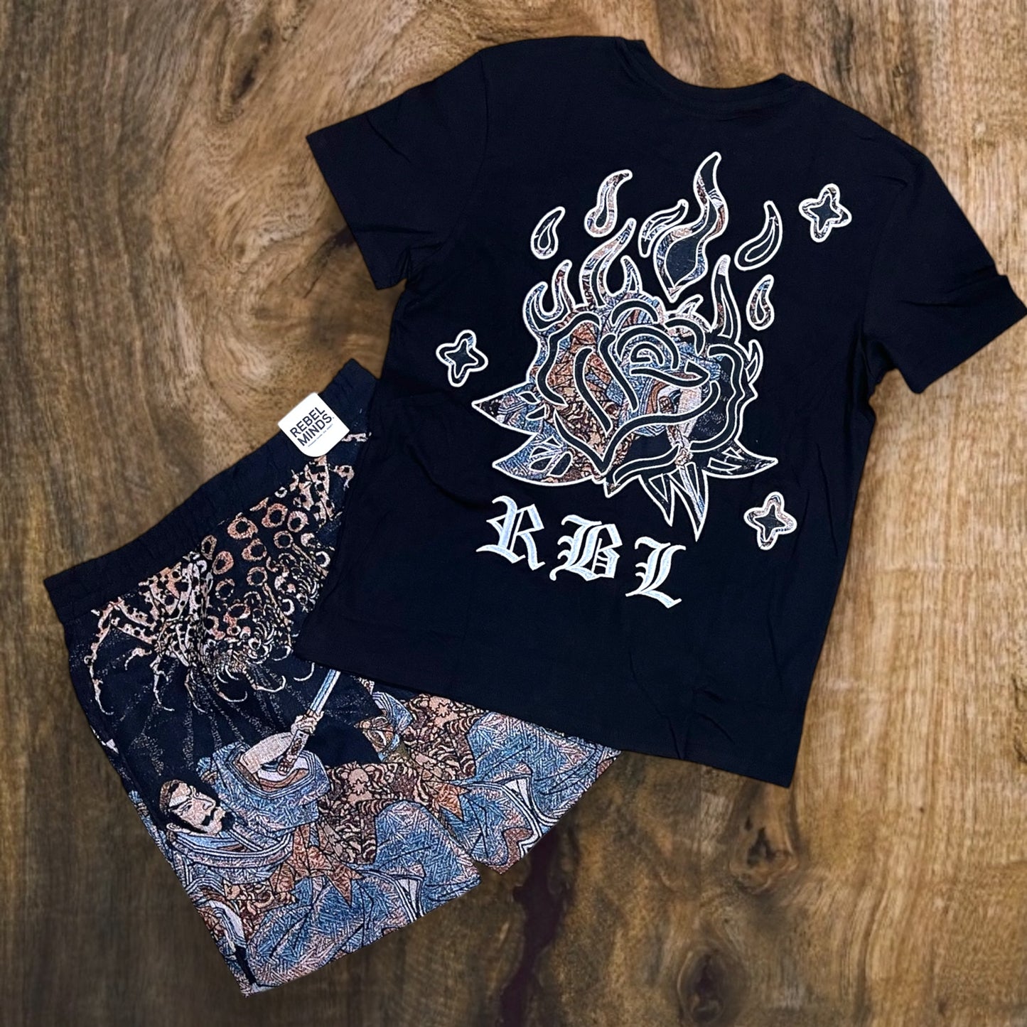 151-136 - Rebel Samurai Tapestry Shorts SET