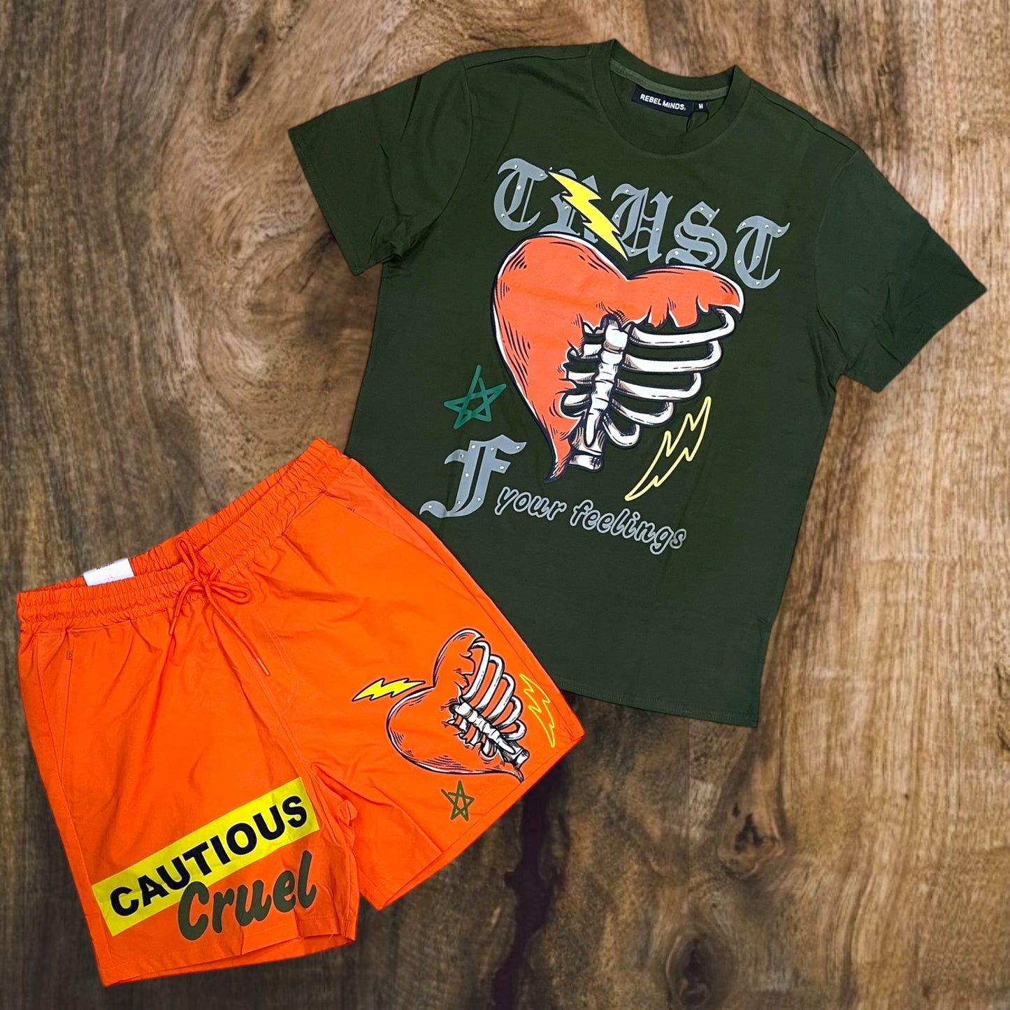 151-115 - Cautious Cruel Shorts SET