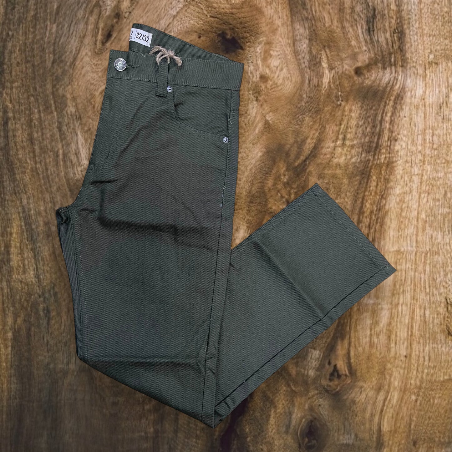 DP720 - Basic Color Denim Relaxed-Fit Jeans