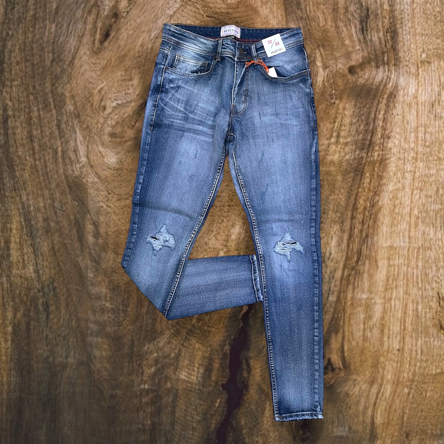 P430 - Sydney Ripped Slim-Fit Stretch Jeans