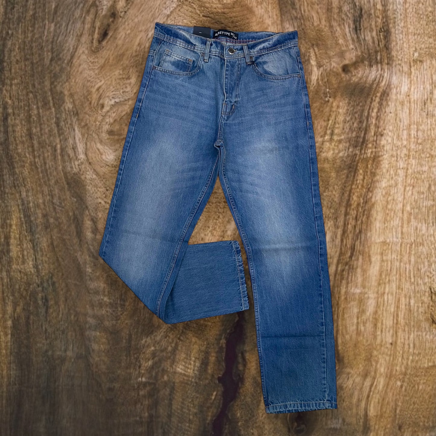 PC01 - Basic Whisker Relaxed-Fit Jeans