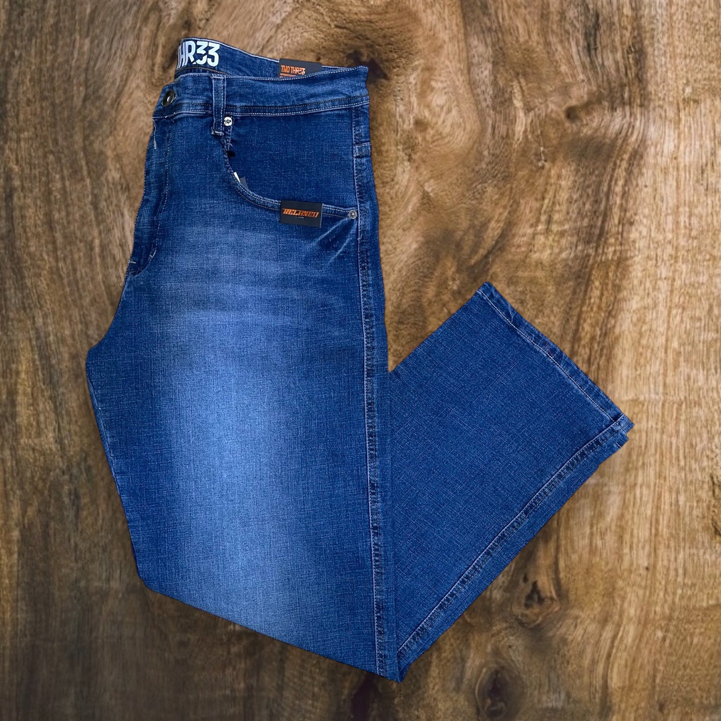 23104 - Basic Relaxed-Fit Jeans