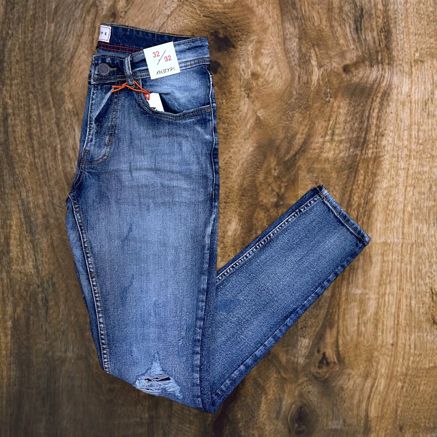 P430 - Sydney Ripped Slim-Fit Stretch Jeans