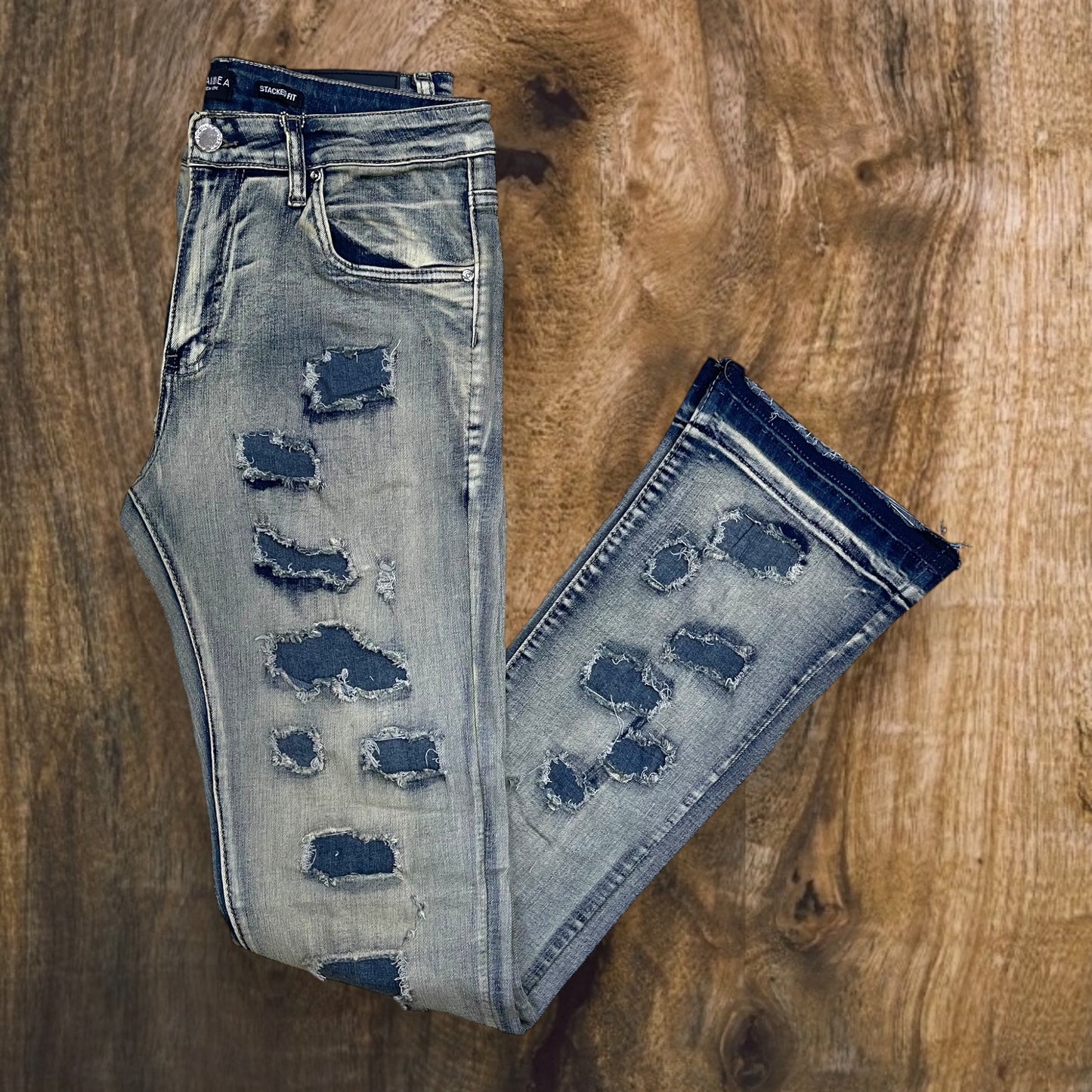 M8244D - Men's Ripped Vintage Washed Stacked Flare Jeans (Vintage Wash)
