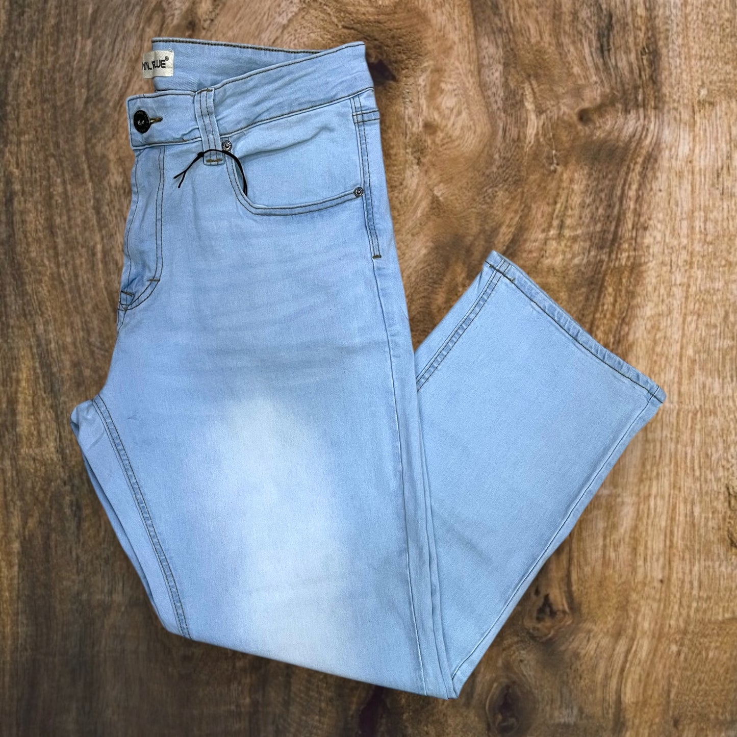 8408 - Basic Relaxed-Fit Stretch Jeans