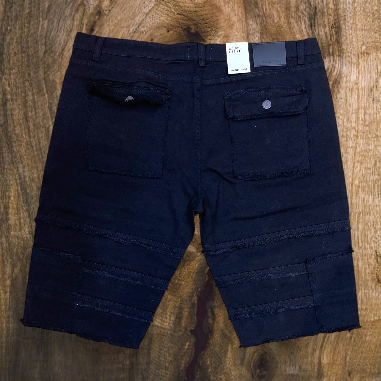 BTS25859X - Big Men's Frayed Cargo Pocket Stretch Shorts