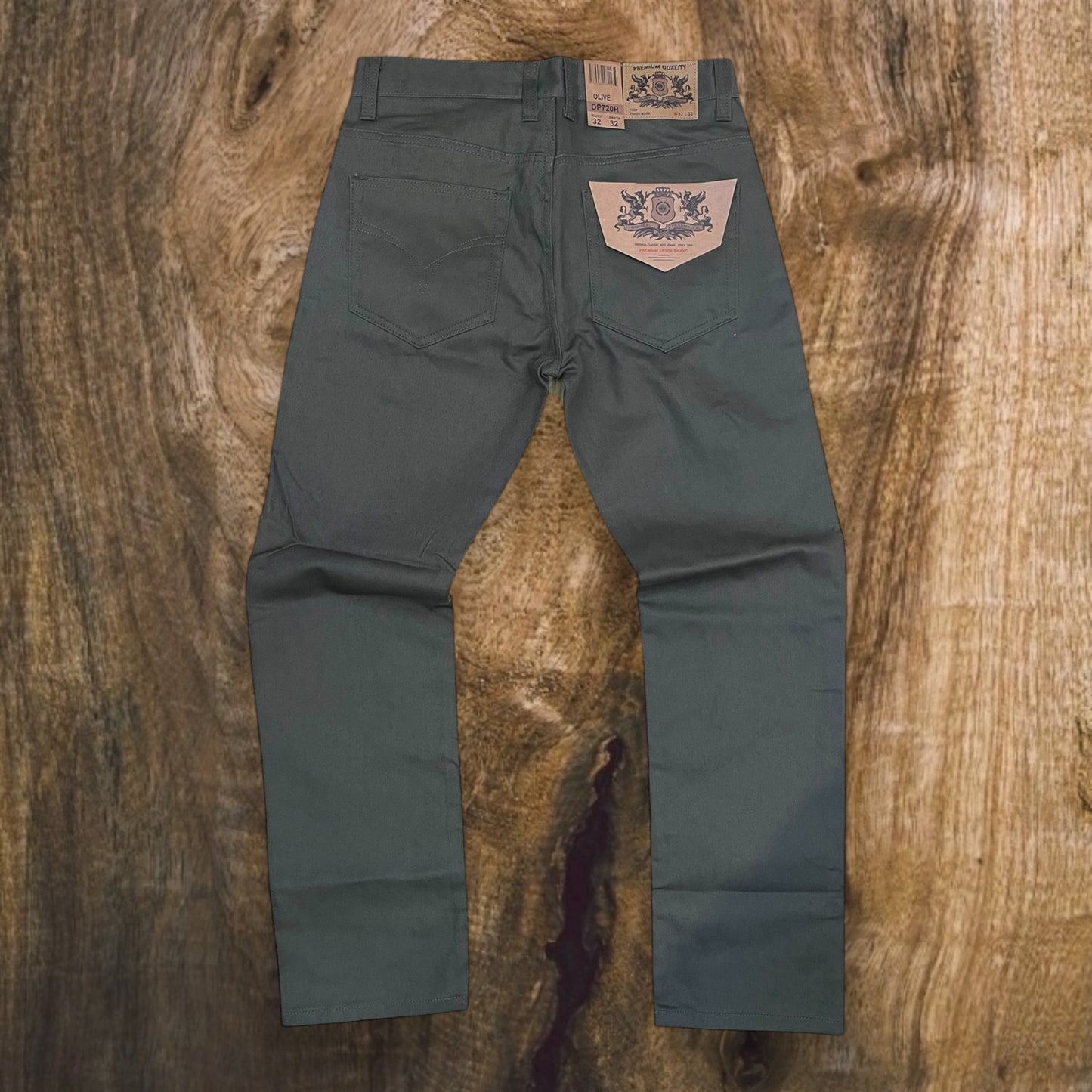 DP720 - Basic Color Denim Relaxed-Fit Jeans
