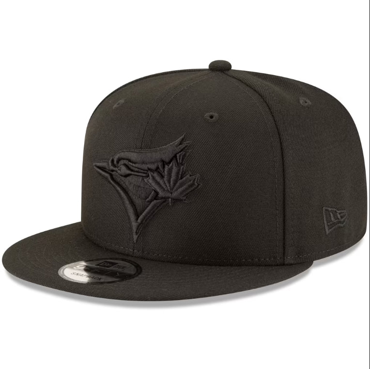 NEW ERA Toronto Blue Jays black on black 9FIFTY snapback hat