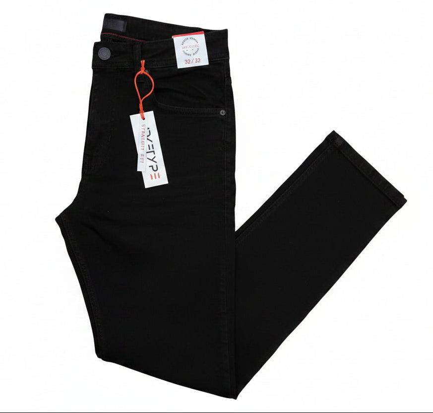 PC04 - Core Straight-Fit Stretch Jeans