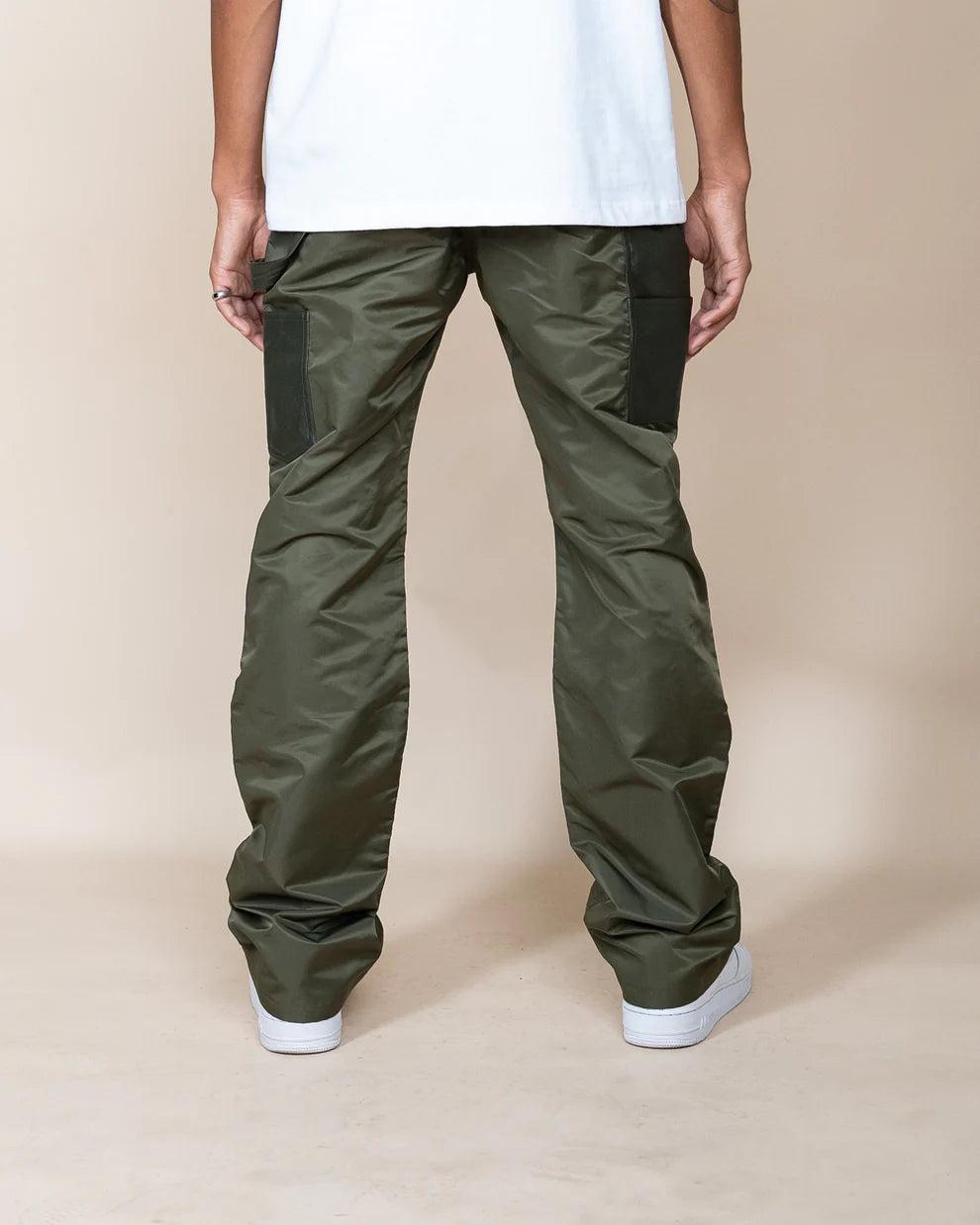 EP11713 - Eptm Nylon Arlo Carpenter Pants (Olive)