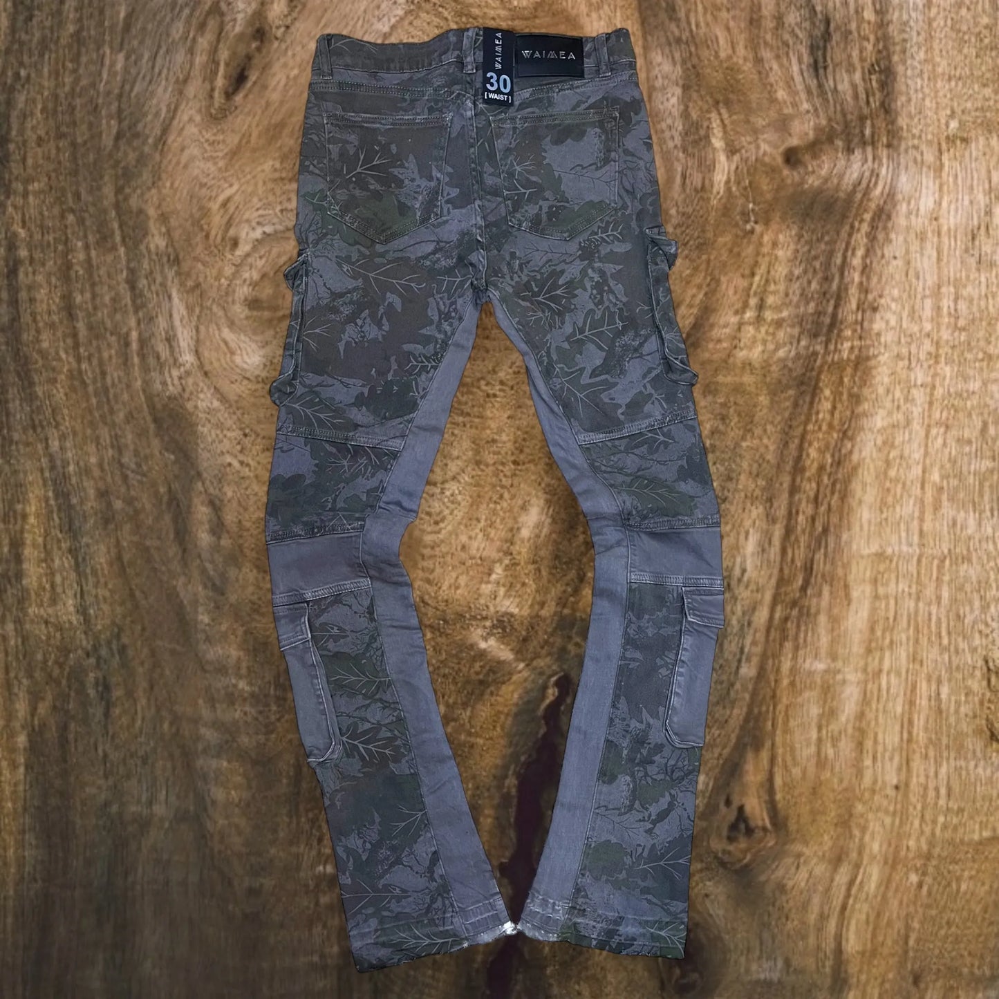 M8231T - Men's Gray Leaf Camo Stacked Jeans