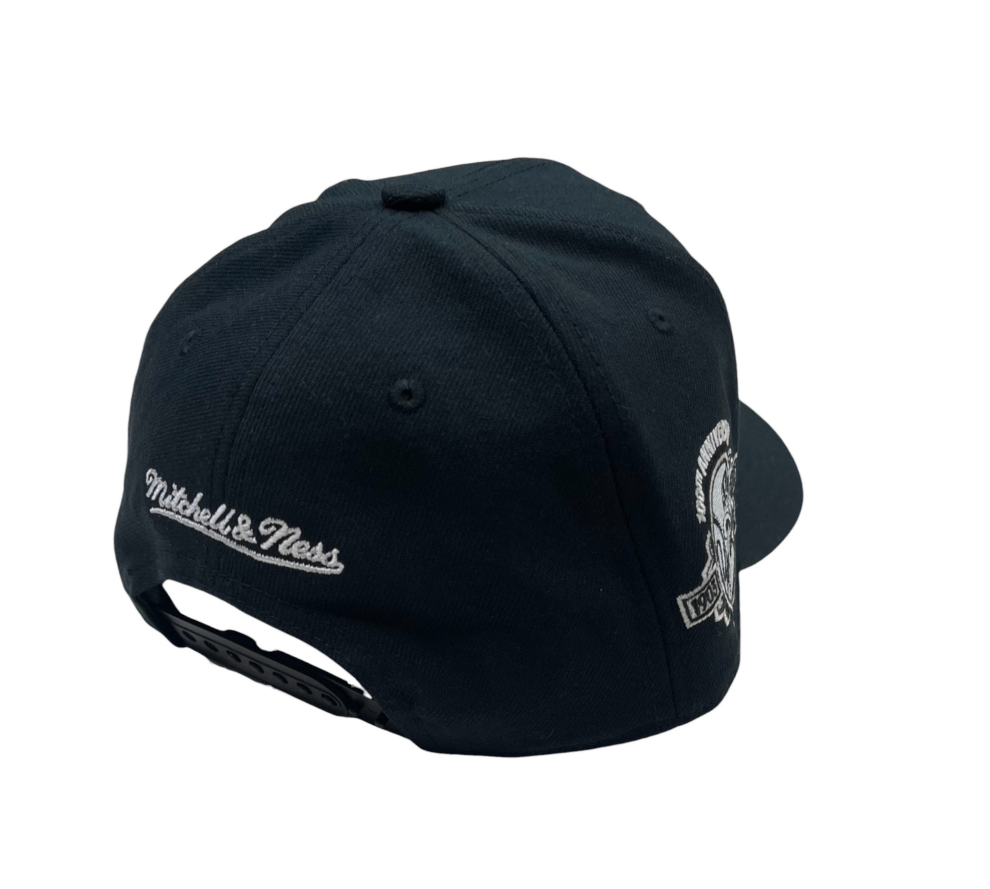 HHSS7600 - New York Yankees Black/White Panda Pro Crown Snapback Hat