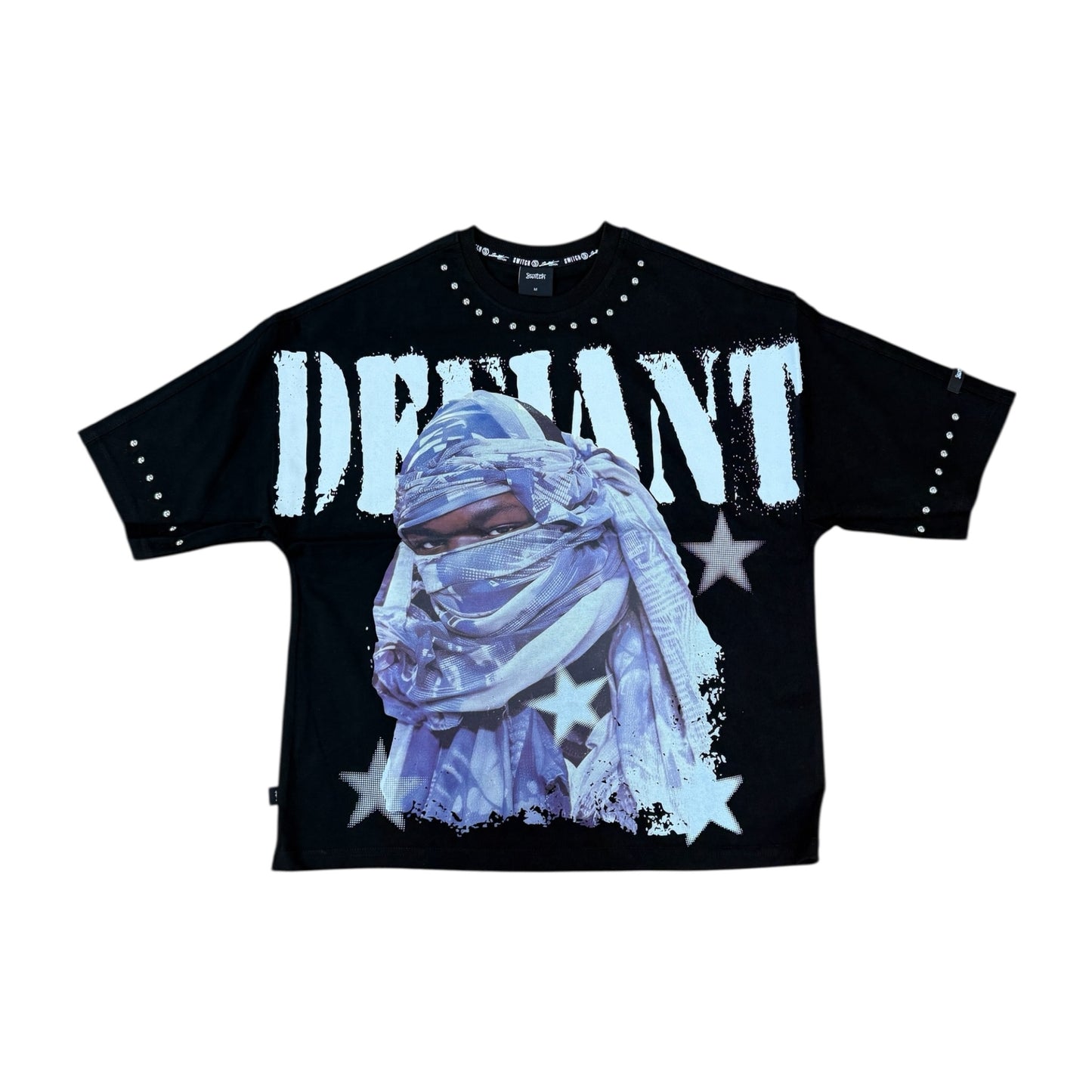 SM6115 - Defiant with Studs Boxy Graphic T-Shirt
