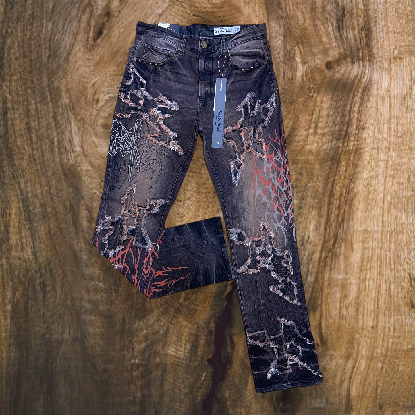 JP25647 - ASCENDED Flame-Pattern with Studded Pockets Straight-Fit Stretch Jeans