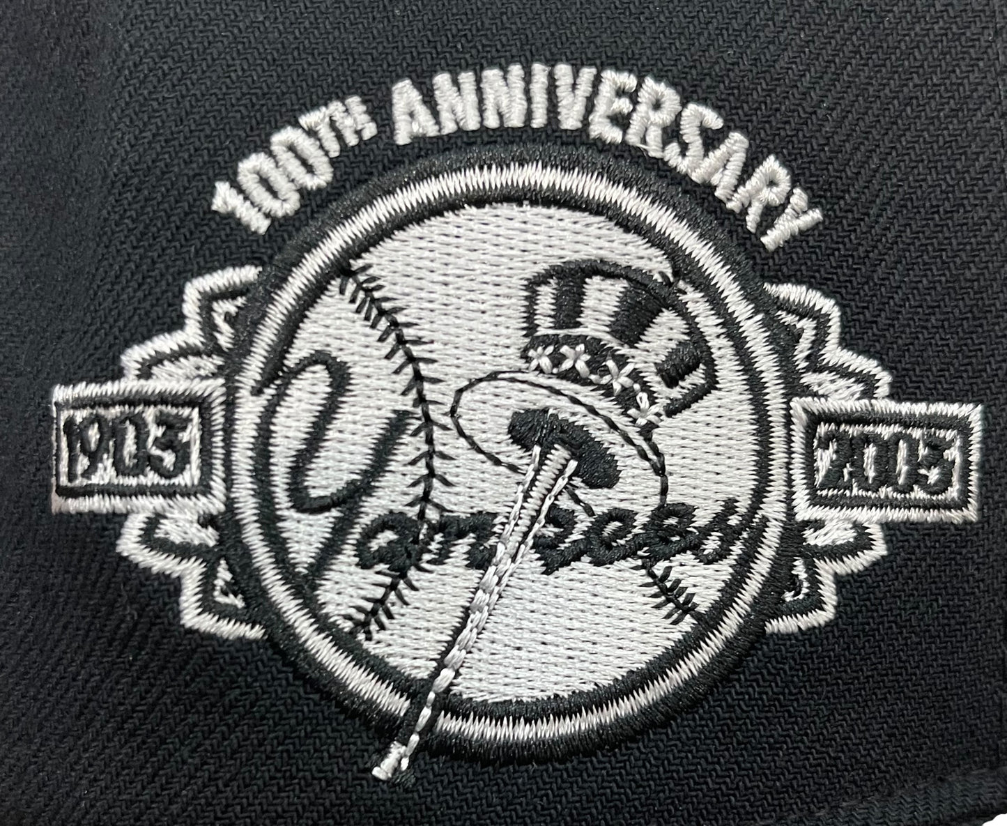 HHSS7600 - New York Yankees Black/White Panda Pro Crown Snapback Hat