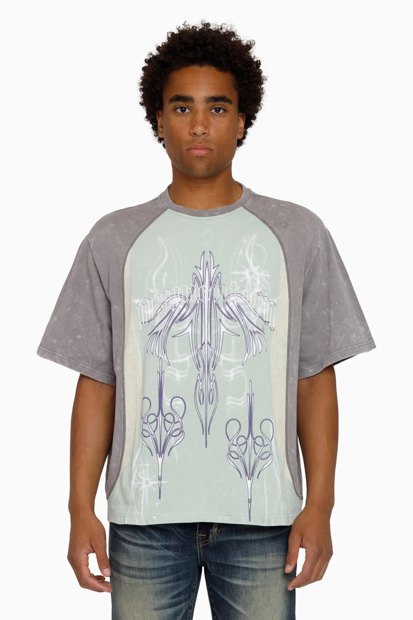WH-KT26F559 - Air Brush Premium Boxy Graphic T-Shirt