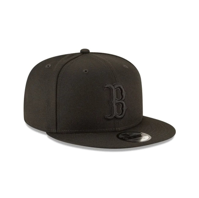 NEW ERA Boston Red Sox basic all black 9FIFTY snapback hat with embroidered B logo