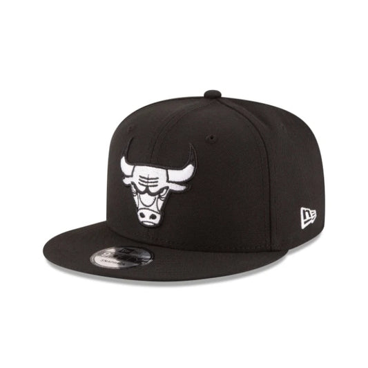 70353680 - Chicago Bulls Black Basic 9FIFTY Snapback