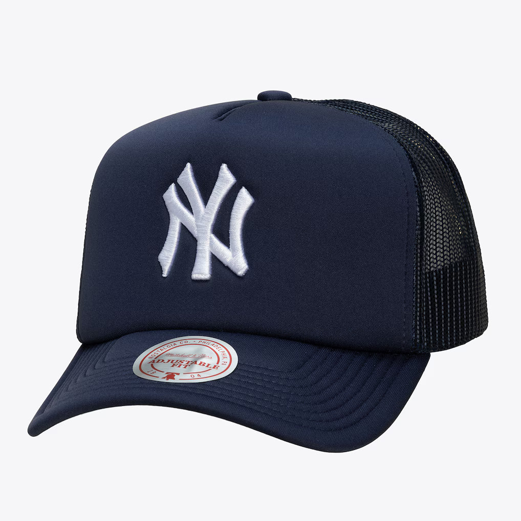 HHSS7338 - New York Yankees Navy Evergreen Trucker Snapback Hat