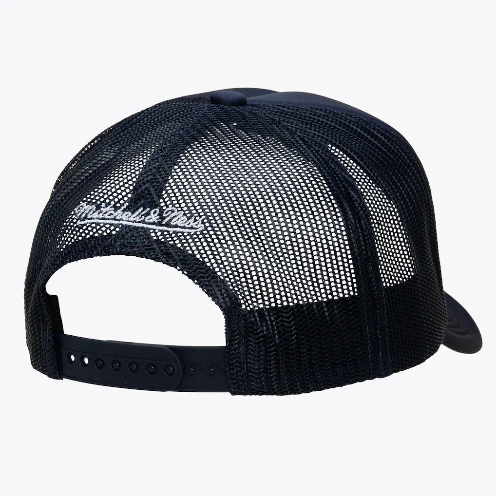 HHSS7338 - New York Yankees Navy Evergreen Trucker Snapback Hat